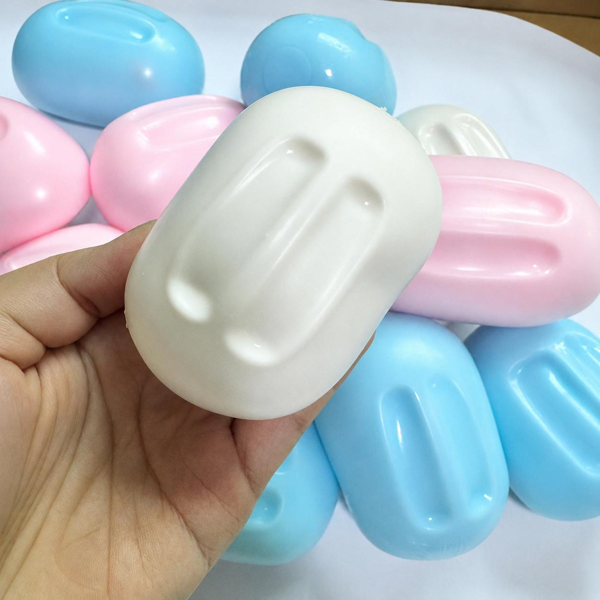 LYNSOLAB Crunchy Soap Squishy – Your Ultimate Stress Relief Fidget Toy