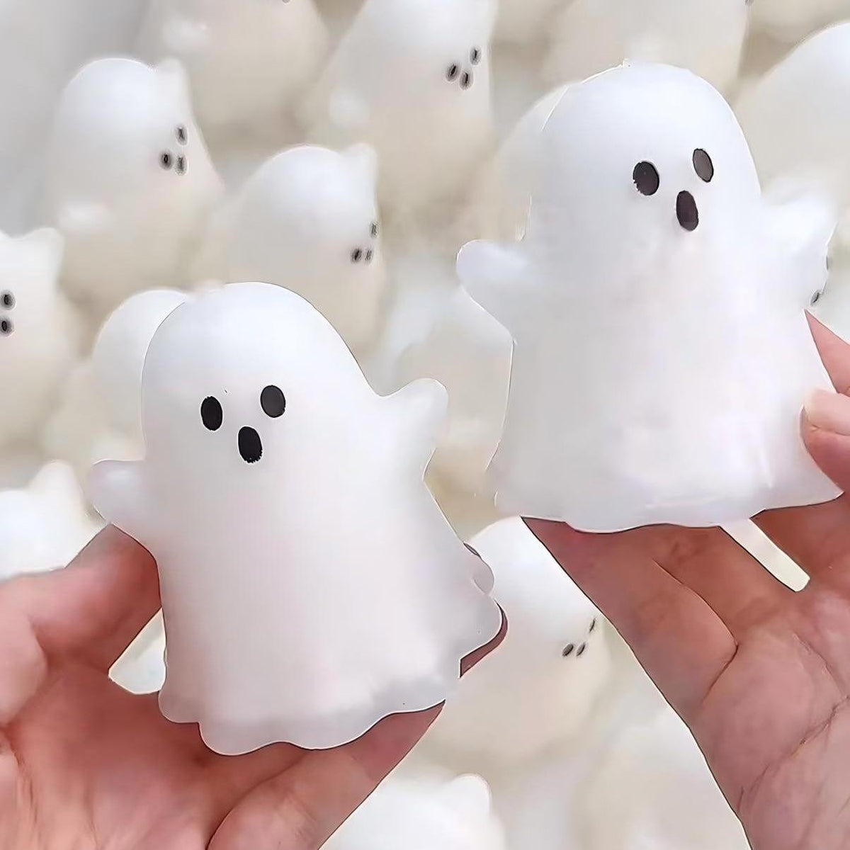 LYNSOLAB Halloween Crunchy Squishy - Fun Pumpkin & Ghost Fidget Toy for Stress Relief