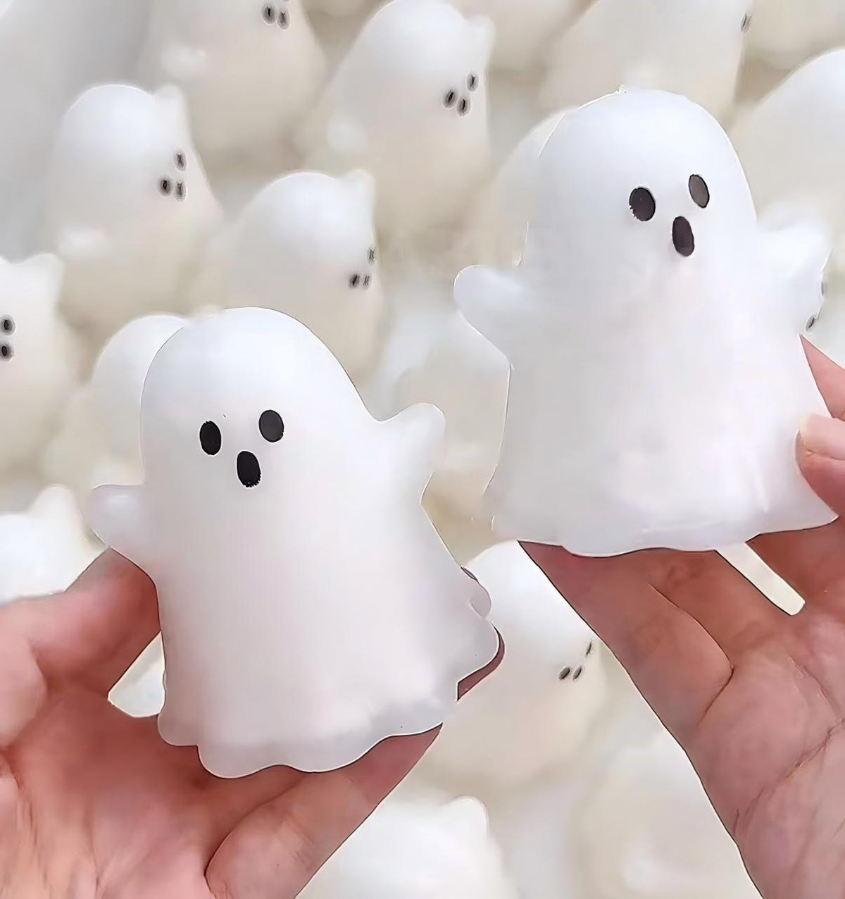 LYNSOLAB Halloween Crunchy Squishy - Fun Pumpkin & Ghost Fidget Toy for Stress Relief