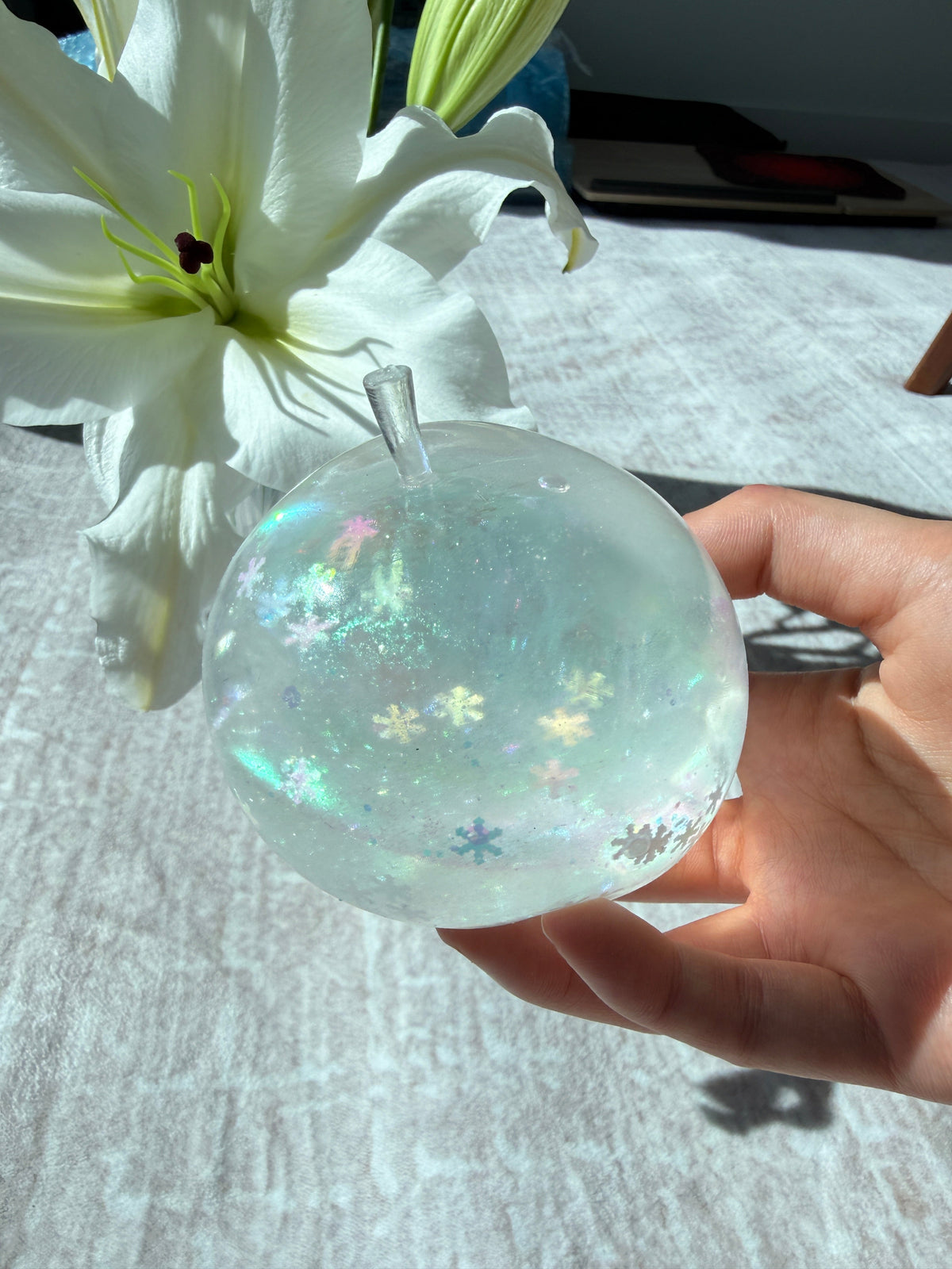 Nebula Galaxy Apple Squishy Fidget Toy - Lynsolab