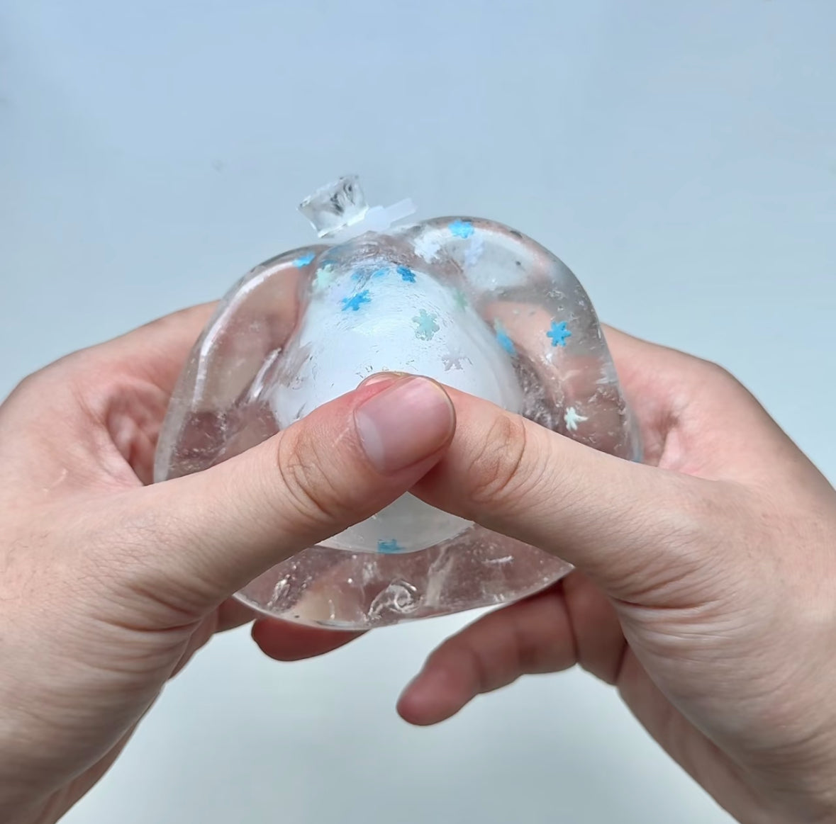 Cracking Snow Wax Ball Squishy Fidget Toy(Can’t Guarantee Perfect Uncracked Delivery) - Lynsolab
