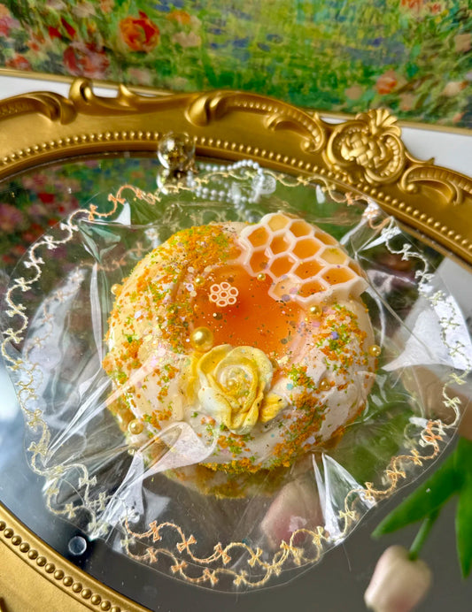 Stress Relief Fidget Toy – Experience Calm with the Egg Glitter Wonderland Squishy - Lynsolab