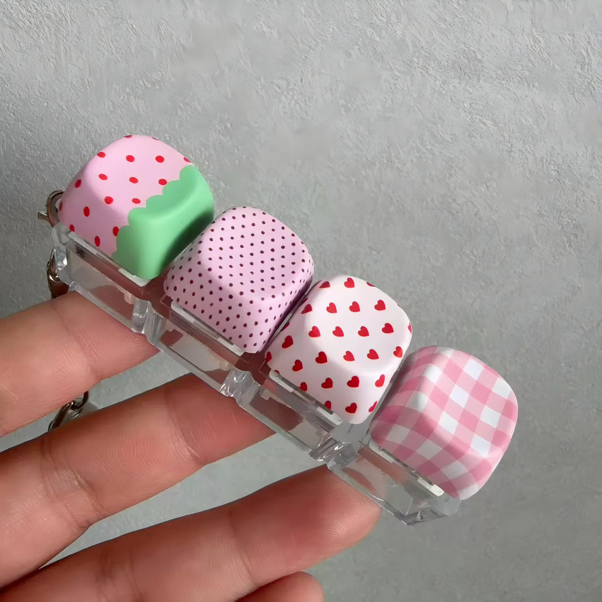 LYNSOLAB Y2K Keyboard Clicker Fidget Toy - Portable Keychain Stress Relief