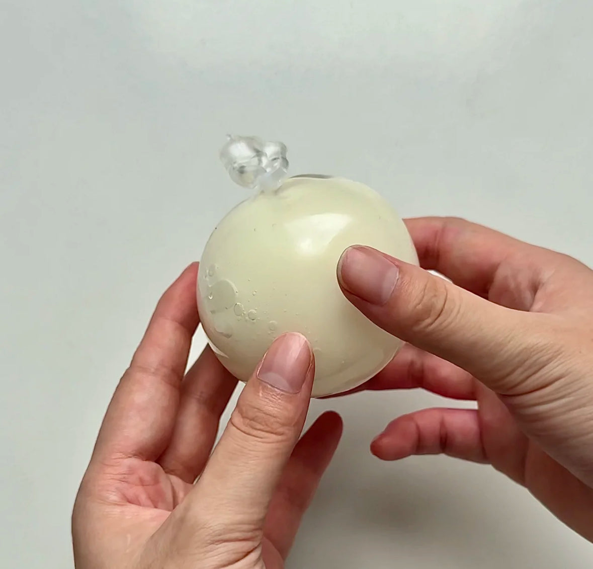 Yellow Cracking Wax ball Squishy Fidget Toy(Can’t Guarantee Perfect Uncracked Delivery) - Lynsolab