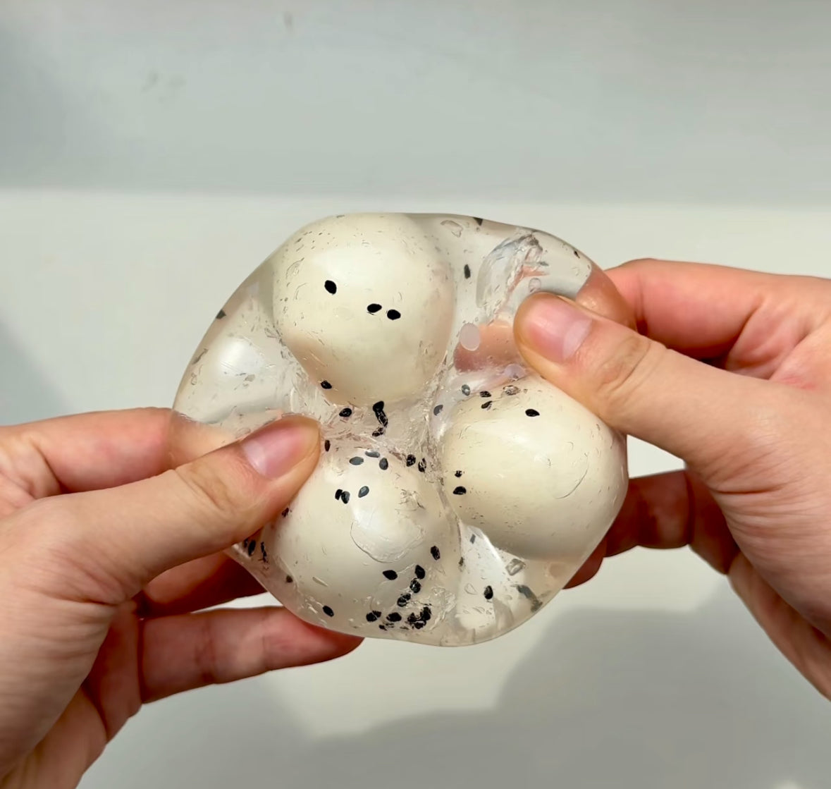 Cracking Sesame Wax Ball Squishy Fidget Toy(Can’t Guarantee Perfect Uncracked Delivery) - Lynsolab