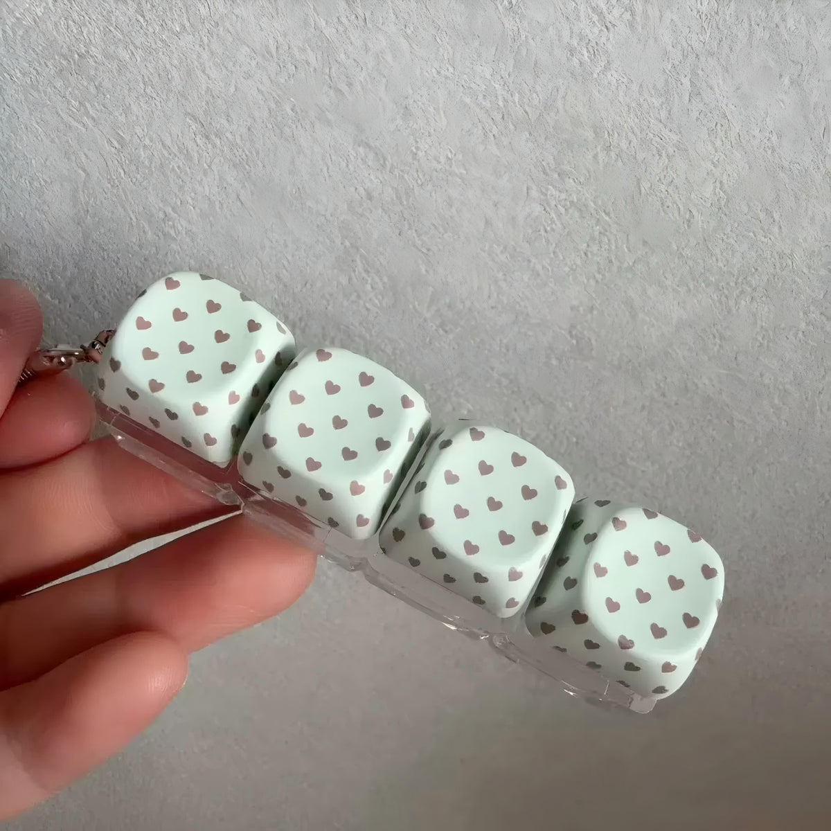 LYNSOLAB Y2K Keyboard Clicker Fidget Toy - Portable Keychain Stress Relief